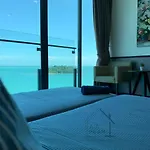 Pd D\'Wharf Premium Suite - Full Seaview